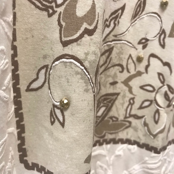 Ruby Rd Ivory Floral Top L - Picture 4 of 11